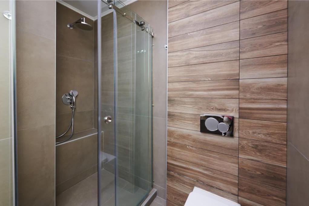 Apartment In The Heart Of The City เอเธนส์ ภายนอก รูปภาพ