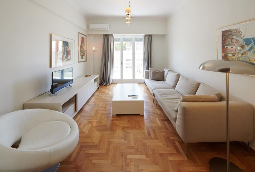 Apartment In The Heart Of The City เอเธนส์ ภายนอก รูปภาพ